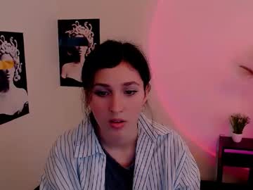Molly_Tray Chaturbate stream image from March 25, 2025