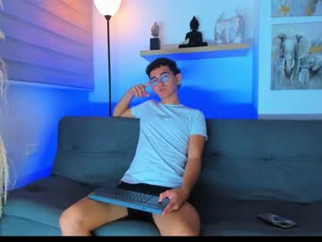 Benny__1 Chaturbate stream image from March 25, 2025