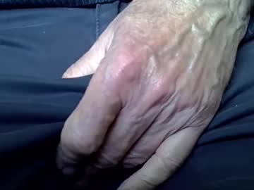 Mikeybed Chaturbate stream image from March 25, 2025