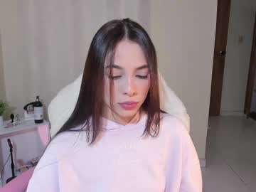 Shkendall Chaturbate stream image from March 25, 2025