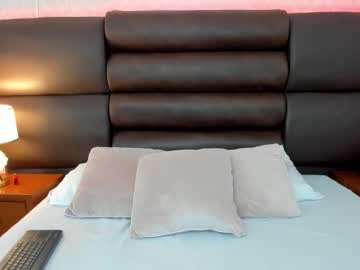Evelyn_Rousse_ Chaturbate stream image from March 25, 2025