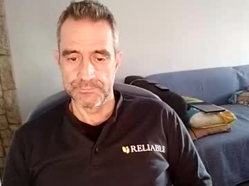 Zenikk Chaturbate stream image from March 25, 2025