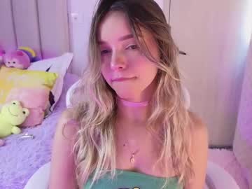 Imlarisamaia Chaturbate stream image from March 25, 2025