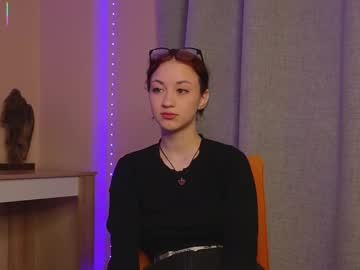 Lornafurnish Chaturbate stream image from March 25, 2025