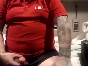 Powllypowlly Chaturbate stream image from March 25, 2025