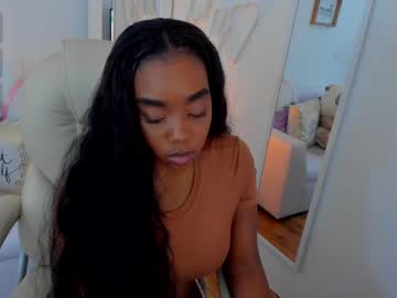 Zobe_Love Chaturbate stream image from March 25, 2025