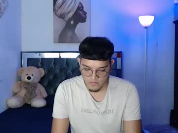 Andrew_Foxter_ Chaturbate stream image from March 25, 2025