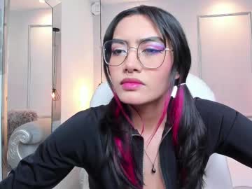 Azurakindong Chaturbate stream image from March 25, 2025