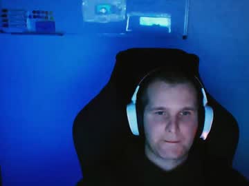 Croissant911 Chaturbate stream image from March 25, 2025