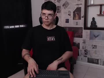 Magic_Boy01 Chaturbate stream image from March 25, 2025