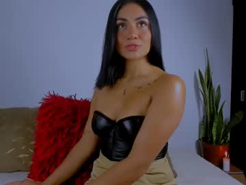 Auroraponce Chaturbate stream image from March 25, 2025