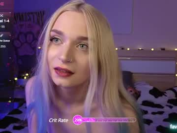 Lucysbrain Chaturbate stream image from March 25, 2025