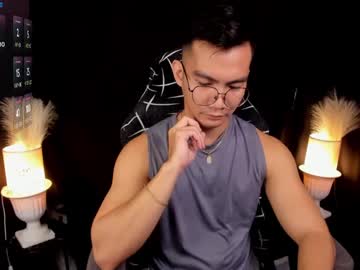 000batman000 Chaturbate stream image from March 26, 2025