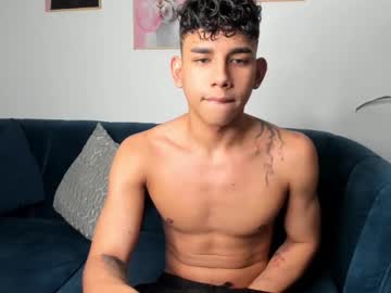 Andrew_Twink18 Chaturbate stream image from March 26, 2025