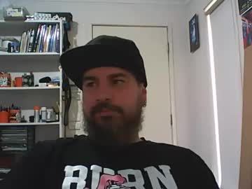 Theozbeardguy Chaturbate stream image from March 26, 2025