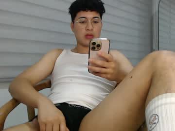 Velascosexyboy Chaturbate stream image from March 26, 2025