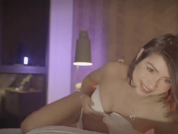Alejastorm Chaturbate stream image from March 26, 2025
