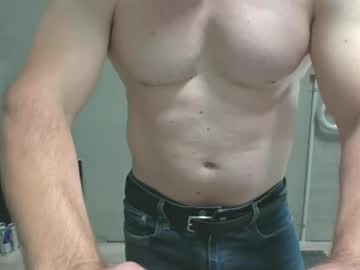 Almosthere2cus3 Chaturbate stream image from March 26, 2025