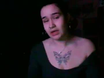 Uluvmartiii Chaturbate stream image from March 26, 2025