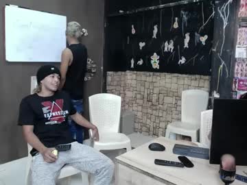 Room2025 Chaturbate stream image from March 26, 2025