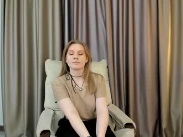 Peggygummer Chaturbate stream image from March 26, 2025