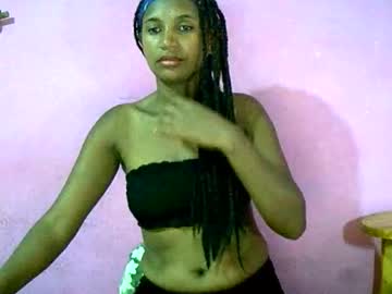 Chellah315678 Chaturbate stream image from March 26, 2025