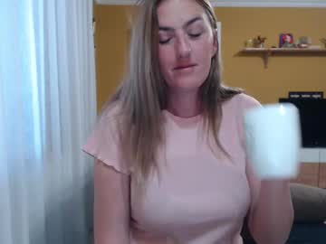 Ella_Max_Live Chaturbate stream image from March 26, 2025