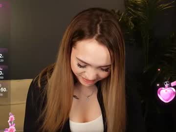 Hottease_Pvt Chaturbate stream image from March 26, 2025