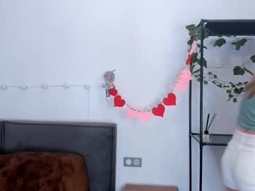 Merylgreenway Chaturbate stream image from March 26, 2025