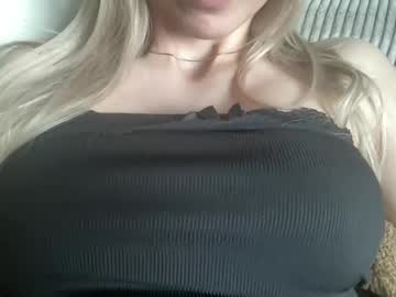 Blondegirlbaby Chaturbate stream image from March 26, 2025