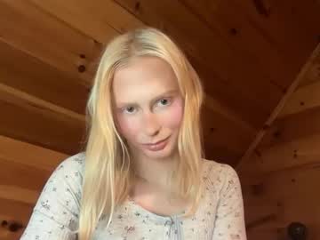Hottransgirlie Chaturbate stream image from March 26, 2025