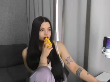 Lorrimoon Chaturbate stream image from March 26, 2025
