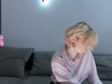 Maidaedgin Chaturbate stream image from March 26, 2025