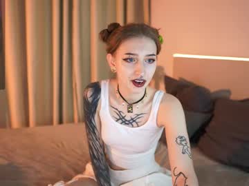 Olivia_Fairyvibes Chaturbate stream image from March 26, 2025