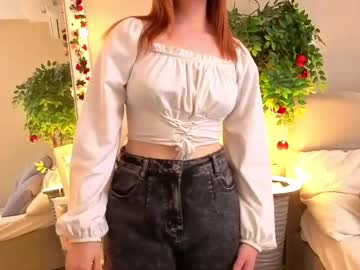 Alisahollyway Chaturbate stream image from March 26, 2025