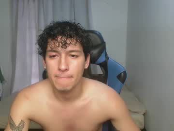Aron_444 Chaturbate stream image from March 26, 2025