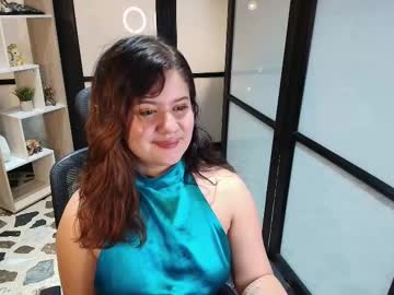 Rosalinegrey Chaturbate stream image from March 26, 2025