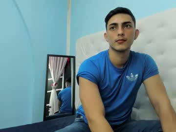 Evann_19 Chaturbate stream image from March 26, 2025