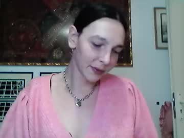 Asirka Chaturbate stream image from March 26, 2025