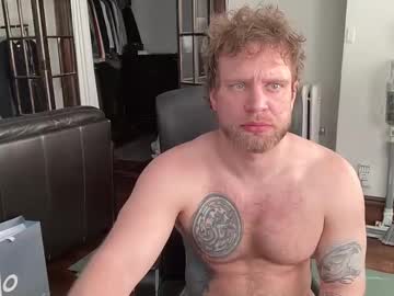 Blondebluebear Chaturbate stream image from March 26, 2025