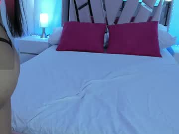 Catalina_Velmet Chaturbate stream image from March 26, 2025