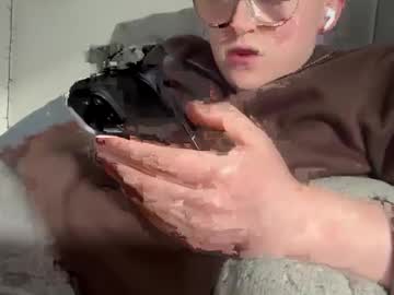 Dylandon69 Chaturbate stream image from March 26, 2025