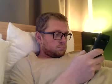 Ginwood Chaturbate stream image from March 26, 2025