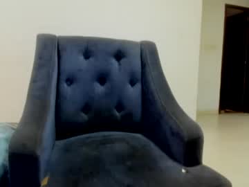 Leyajhon Chaturbate stream image from March 26, 2025