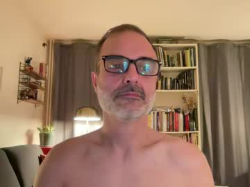 Maxbow Chaturbate stream image from March 26, 2025