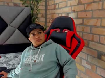 Reyli711 Chaturbate stream image from March 26, 2025