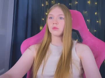 Uari_U Chaturbate stream image from March 26, 2025