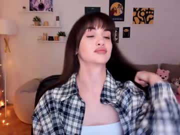 Mellifluoustess Chaturbate stream image from March 26, 2025