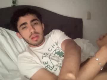 Kevin9090604771 Chaturbate stream image from March 26, 2025