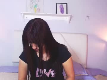 Marthina_Bk Chaturbate stream image from March 26, 2025